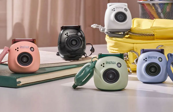 Fujifilm Instax Square Link Review: It's Hip To Be Square